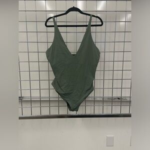 Everlane V-Neck One Piece - XL